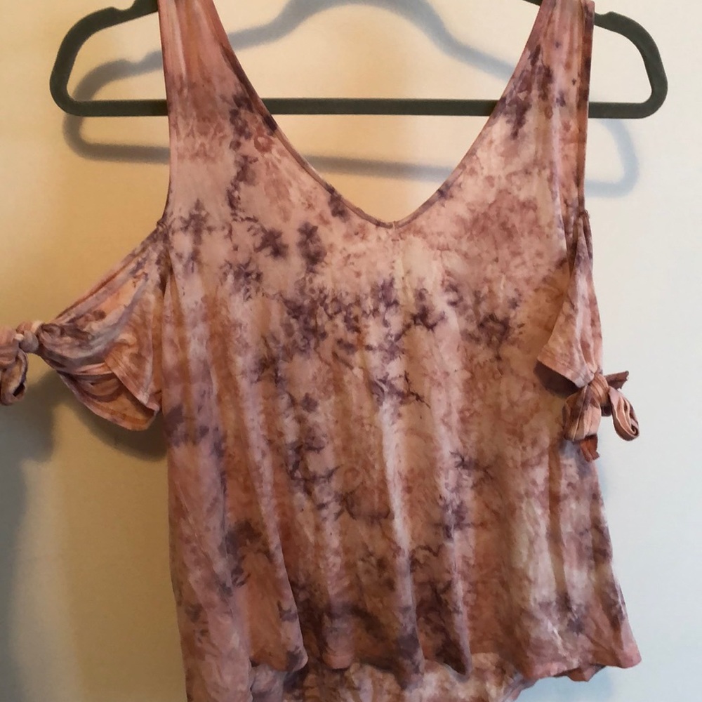 American Eagle shirt